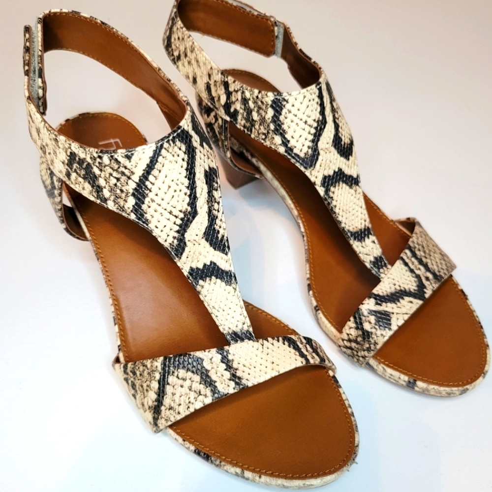 Franco Sarto Sandals Size 7